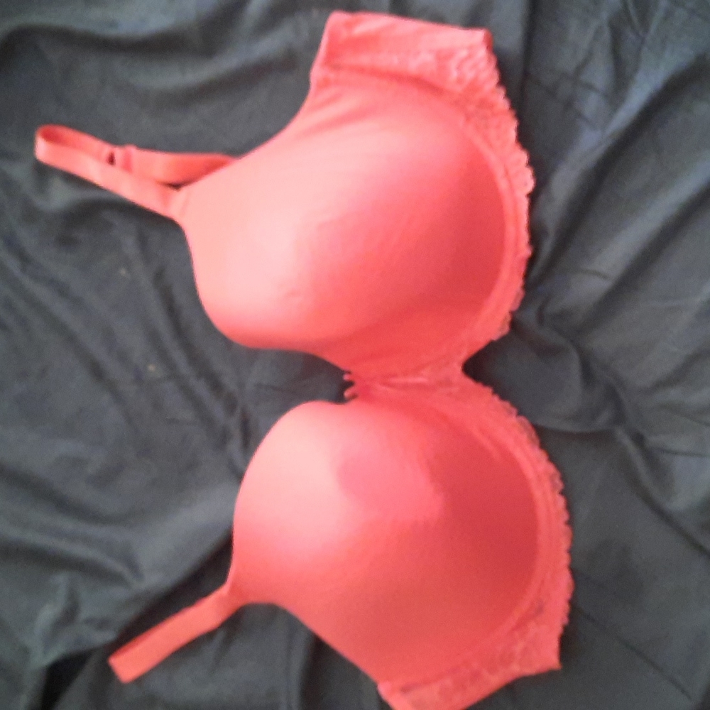 Dreamfit Padded Lace Underwire T-shirt Bra style #R7012X 44DD